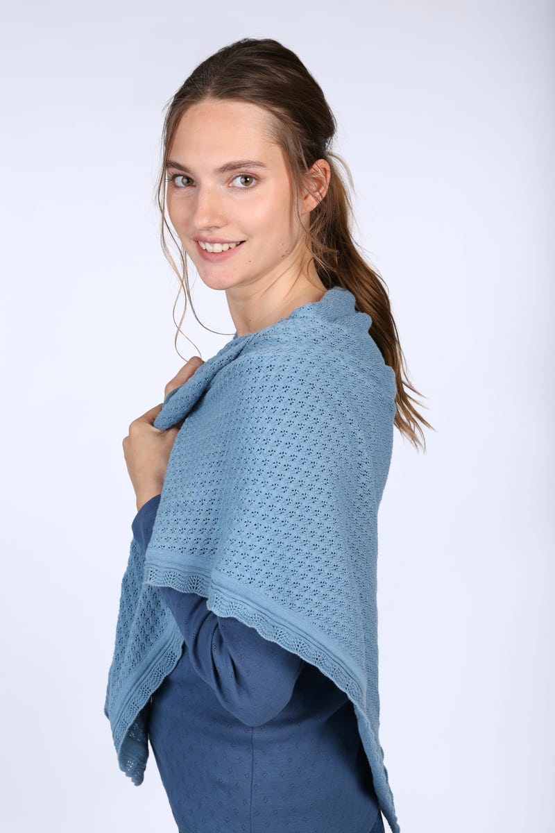 Strickdreieckstuch Lisa - blue shadow